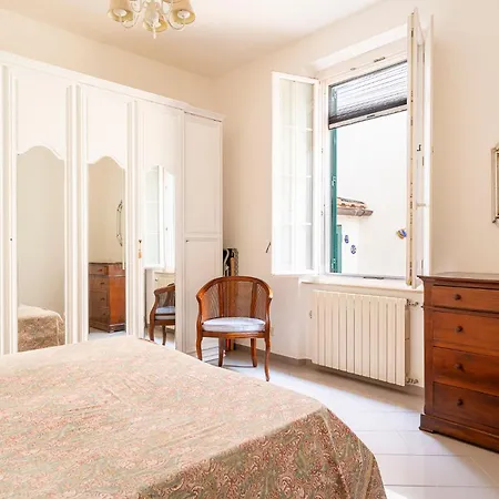 Guesthost - Charming Near The Sea With Patio! *